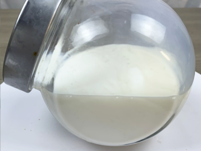 防銹面漆乳液8308 具有優異的快干性能、初期耐水性及抗回粘性，對金屬基材的附著力好，漆膜致密性高，耐鹽霧性能優異，與常規防銹助劑、防銹顏料相容性好